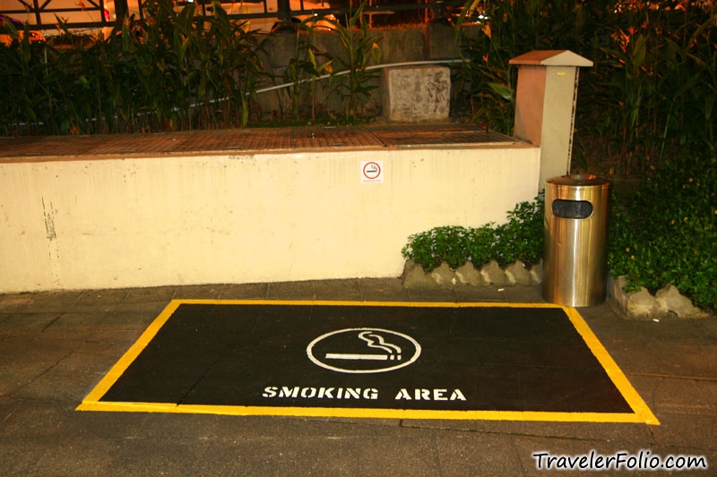 singapore-smoking-area.jpg