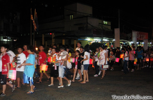 mersing-lantern-walk