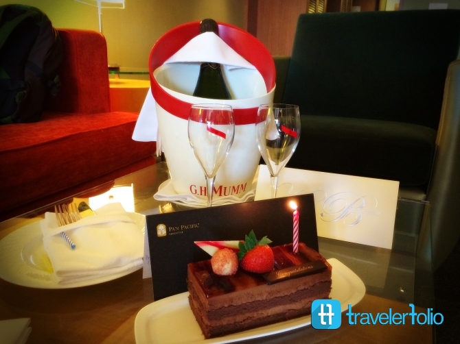 pan-pacific-hotel-birthday-cake