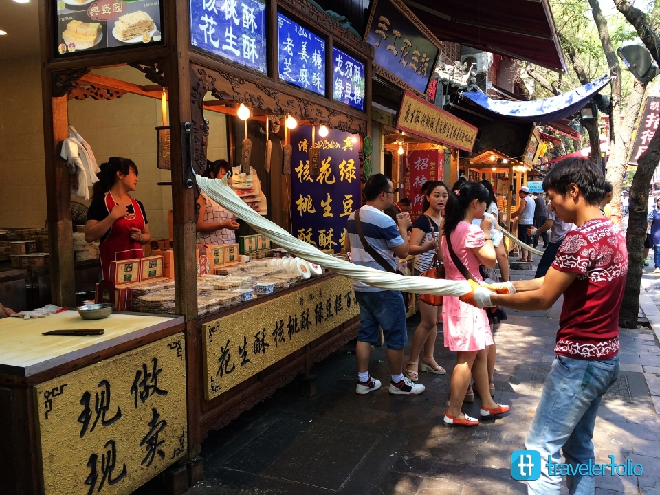 hand-pulled-candy-moslem-quarter-xian