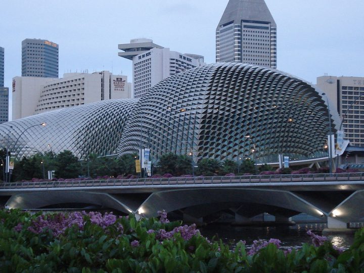 Esplanade theatres on the bay 